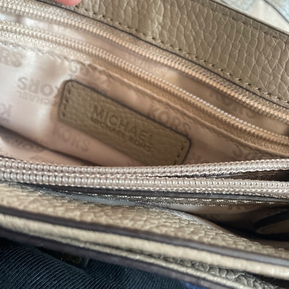 Michael kors ipurse - Picture 4 of 7